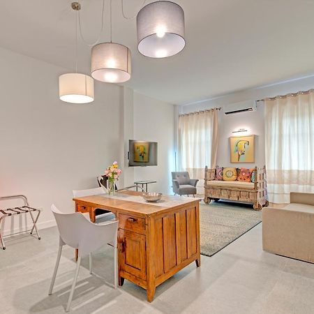 Right House Sur Le Port - Harbour View Apartment Cagliari Bagian luar foto