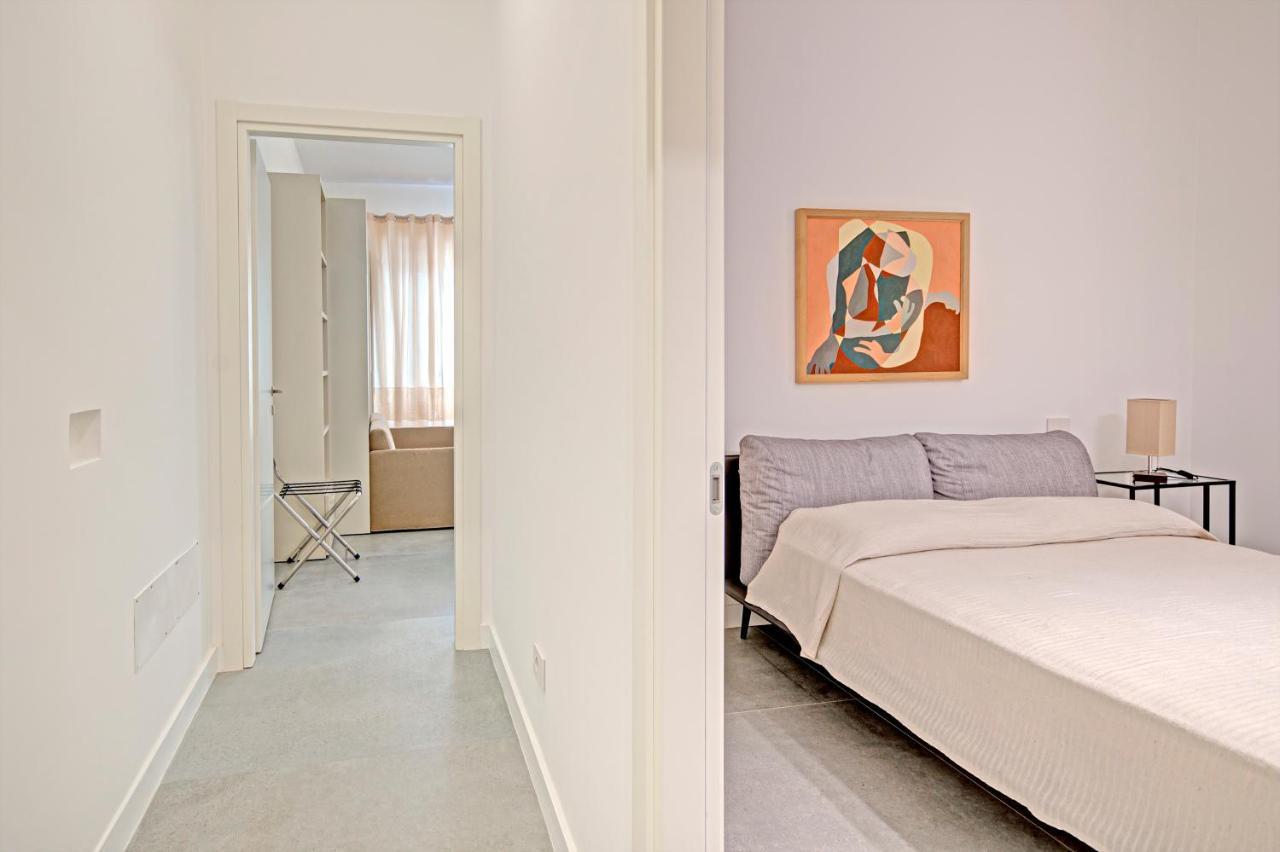 Right House Sur Le Port - Harbour View Apartment Cagliari Bagian luar foto