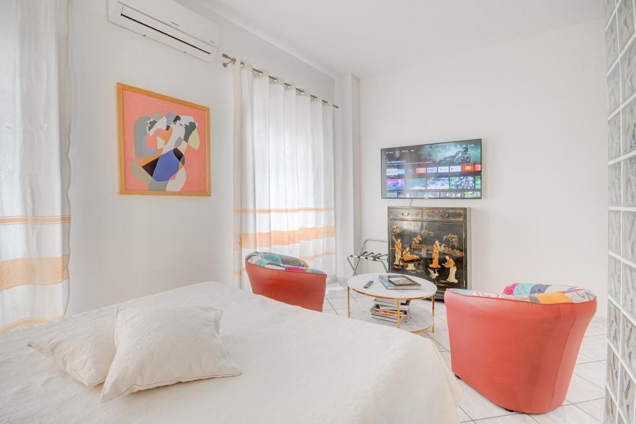 Right House Sur Le Port - Harbour View Apartment Cagliari Bagian luar foto